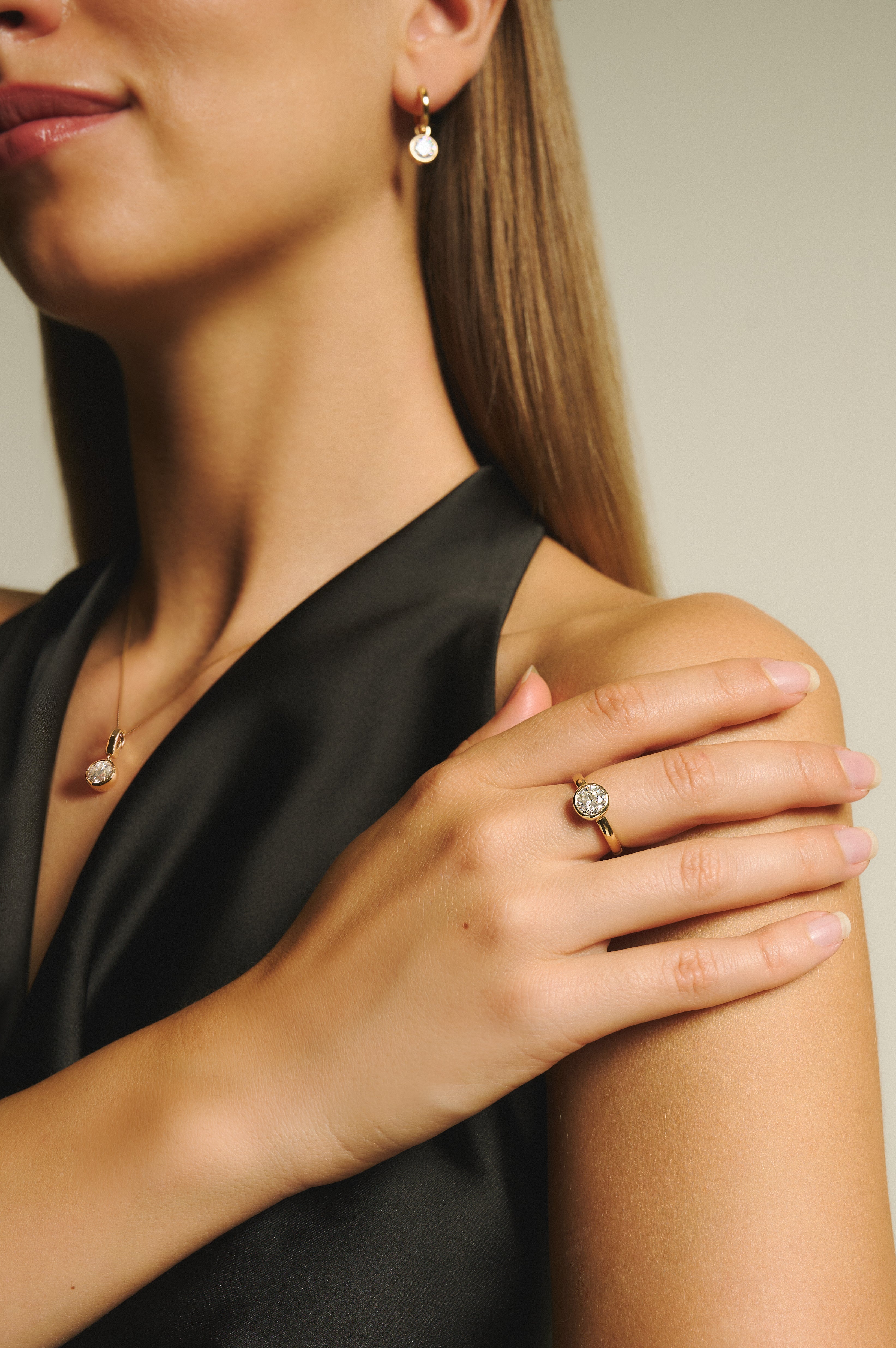 Bubble pendant 1ct with necklace