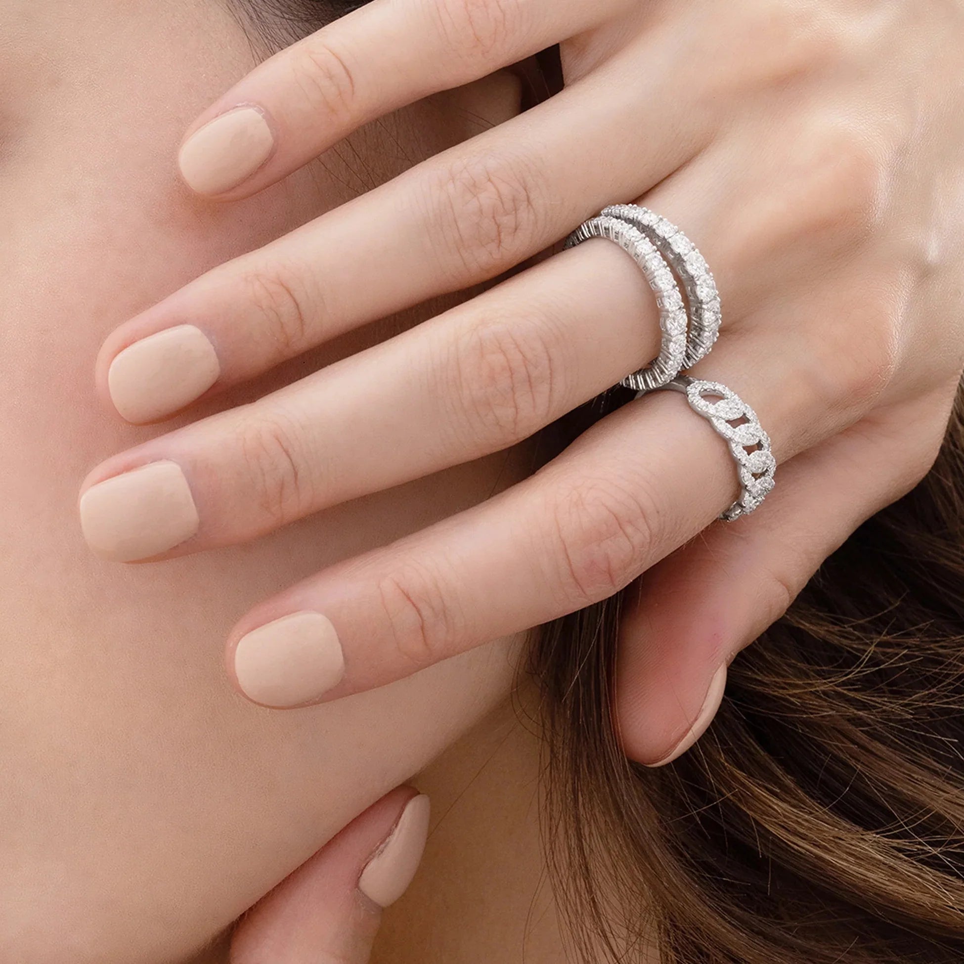 Linking love chain ring