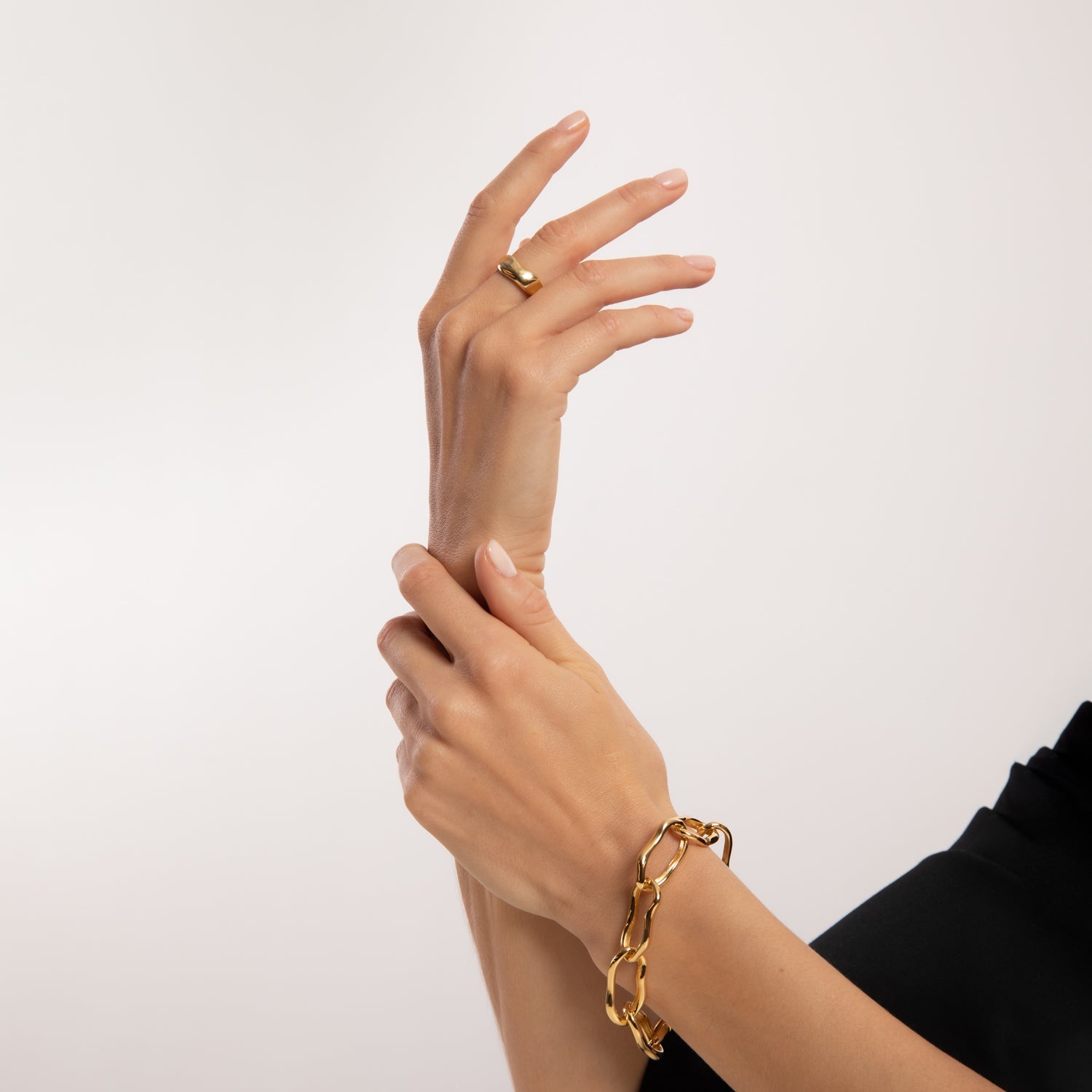 Roots ring - Chunky Band Ring - The Future Rocks - 4