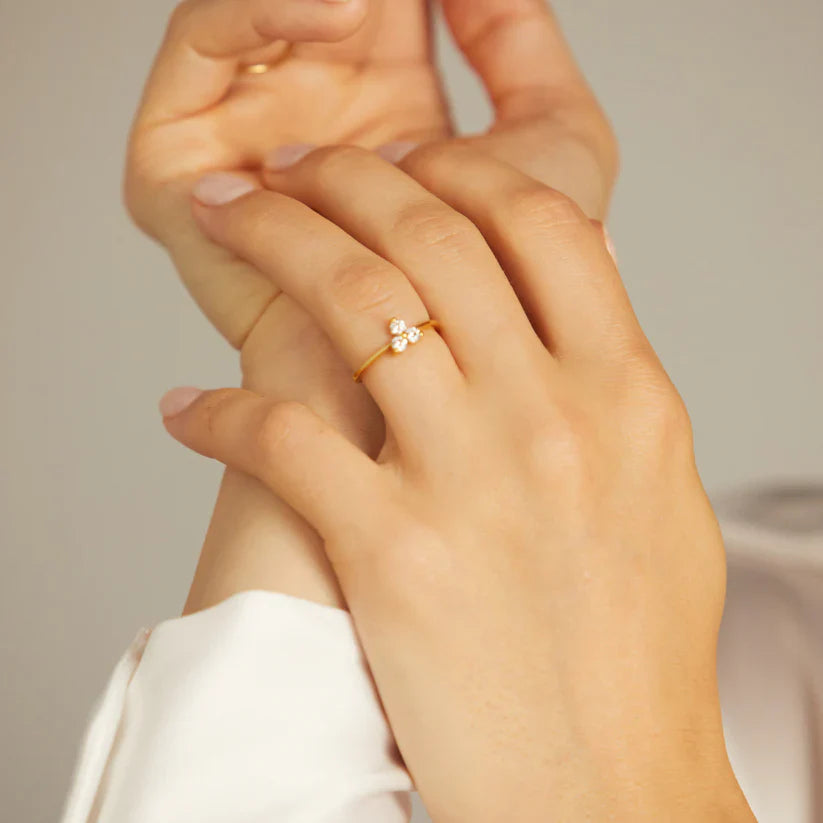 Lerala ring - Three Stone Small Lab-Grown Diamond Ring - The Future Rocks - 2