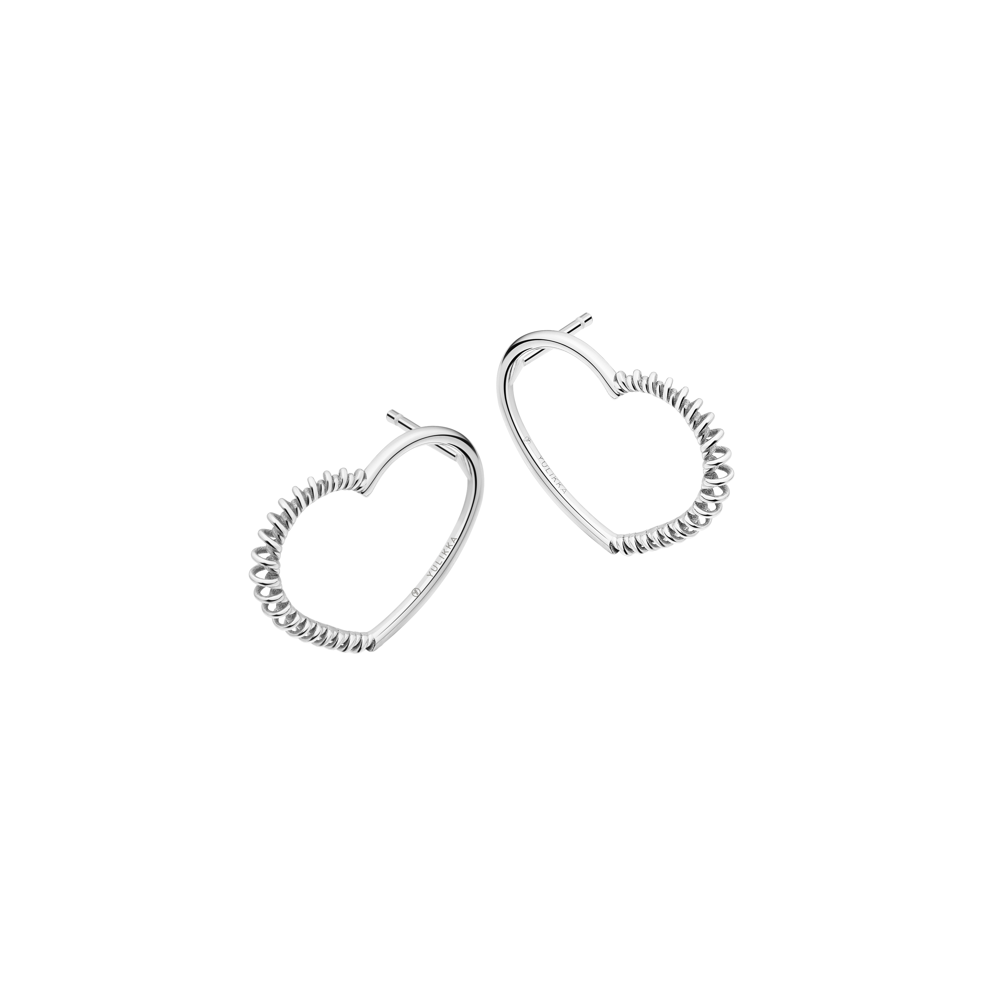 Small heart earrings