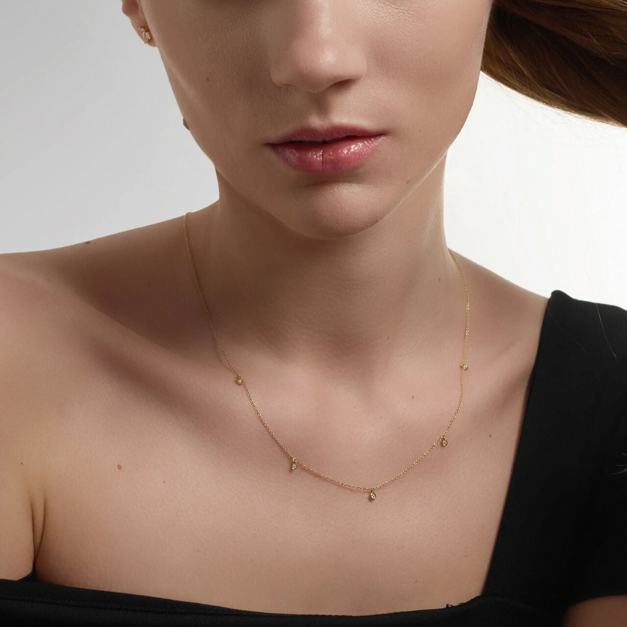 Lyra necklace - 5 Stone Diamond Necklace - The Future Rocks - 2