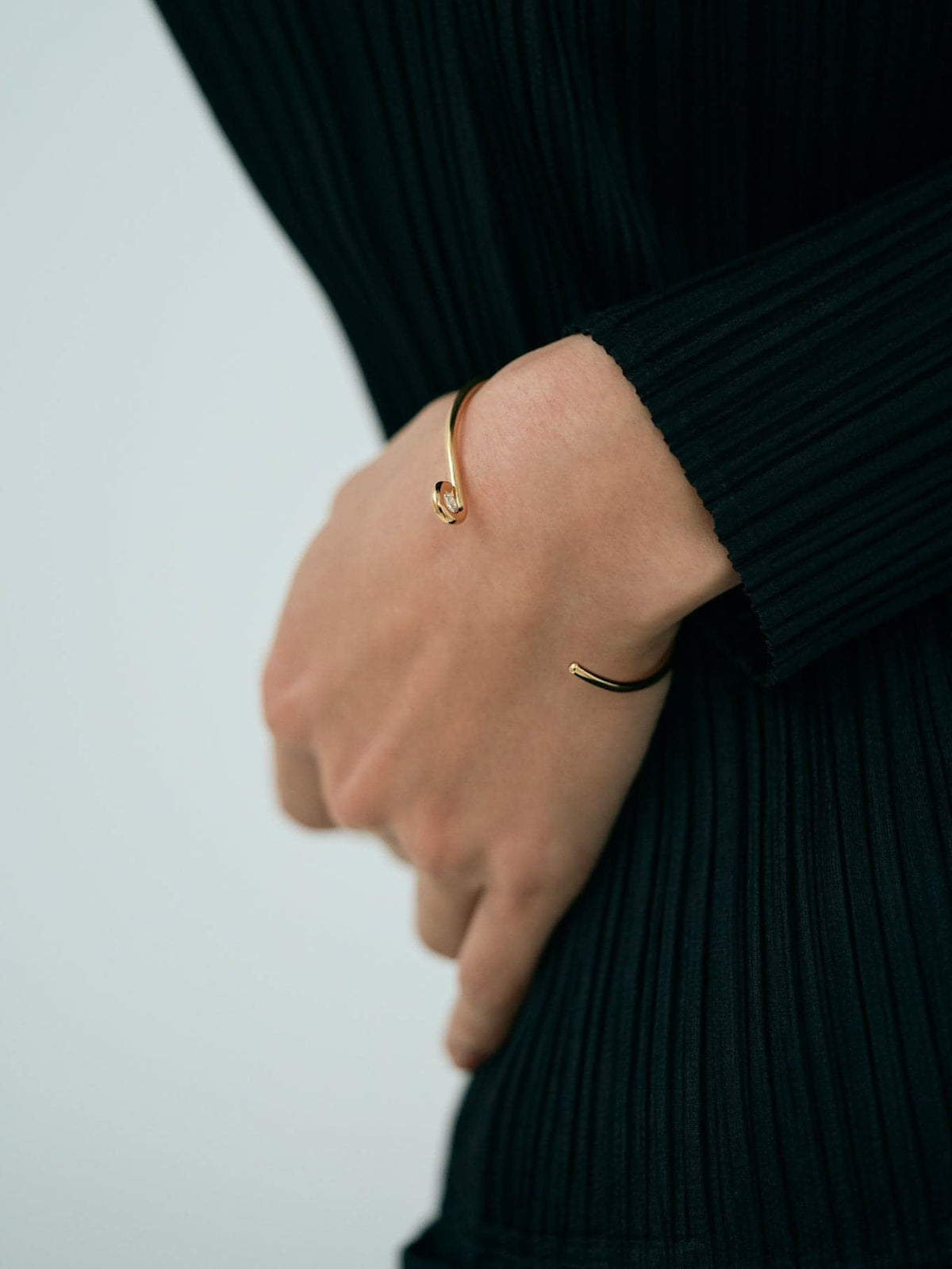 Engage EGB1 gold bangle - 18K Gold Vermeil Lab-Grown Diamond Bangle - The Future Rocks - 2