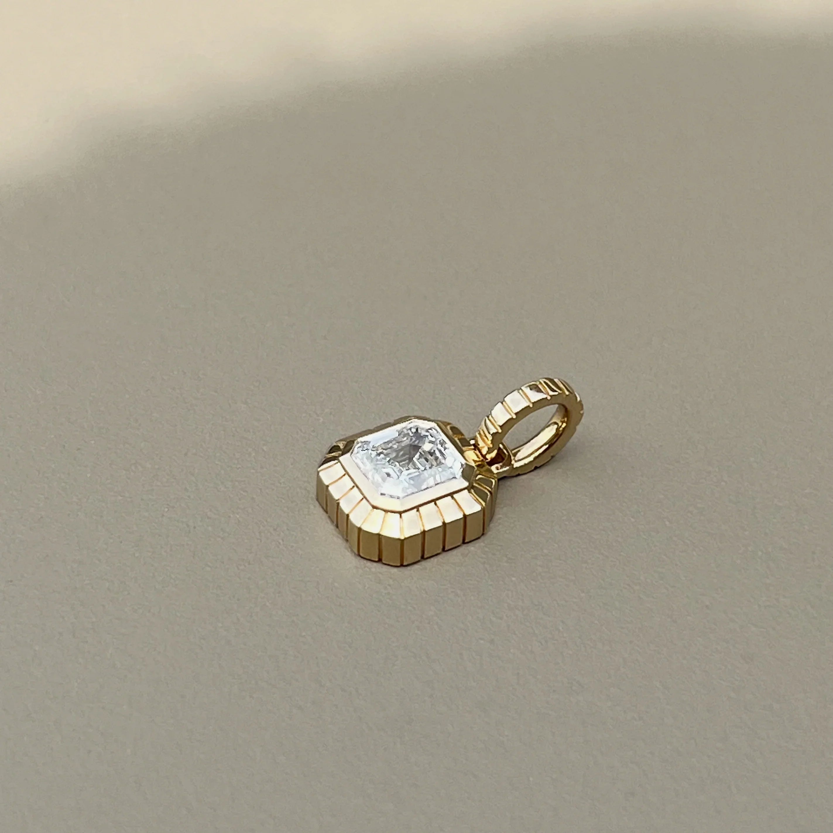 Eternity engraved asscher pendant - Asscher Cut Diamond Pendant Necklace - The Future Rocks - 2