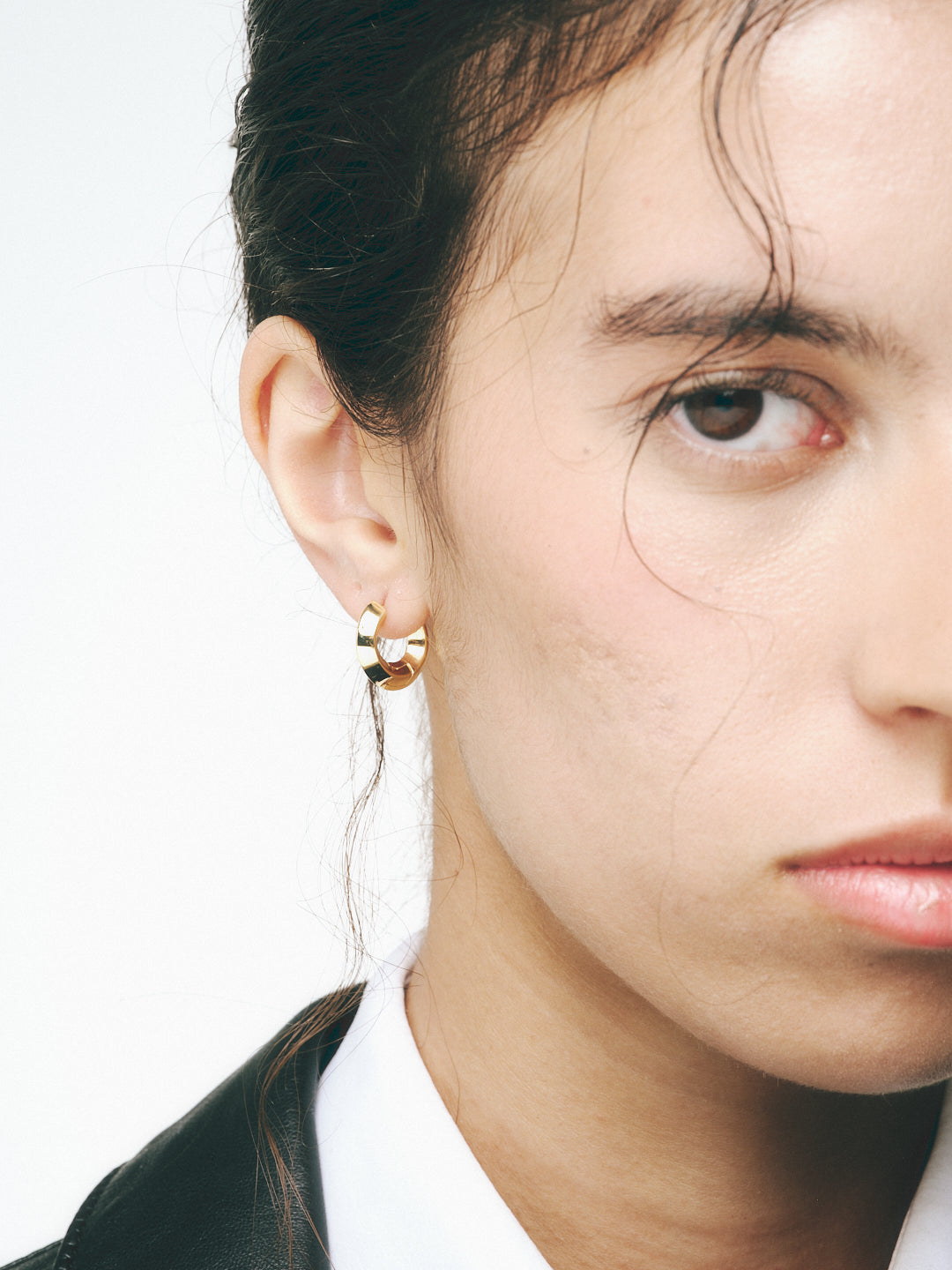 Sculptura circle earrings - Gold & Silver Hoop Earrings - The Future Rocks - 4