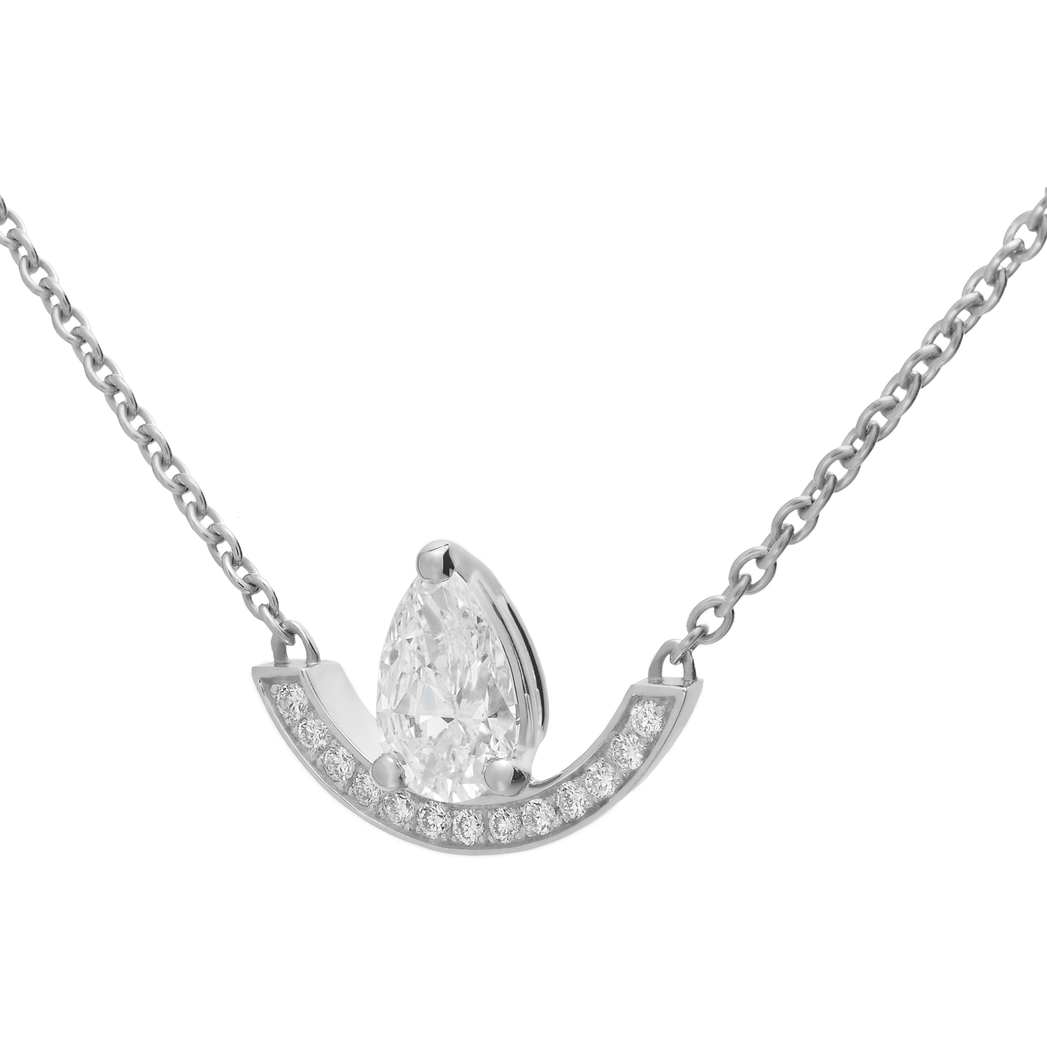 Intrépide grand arc pavée poire solitaire necklace - Pear Shaped Diamond Pendant Necklace - The Future Rocks - 6
