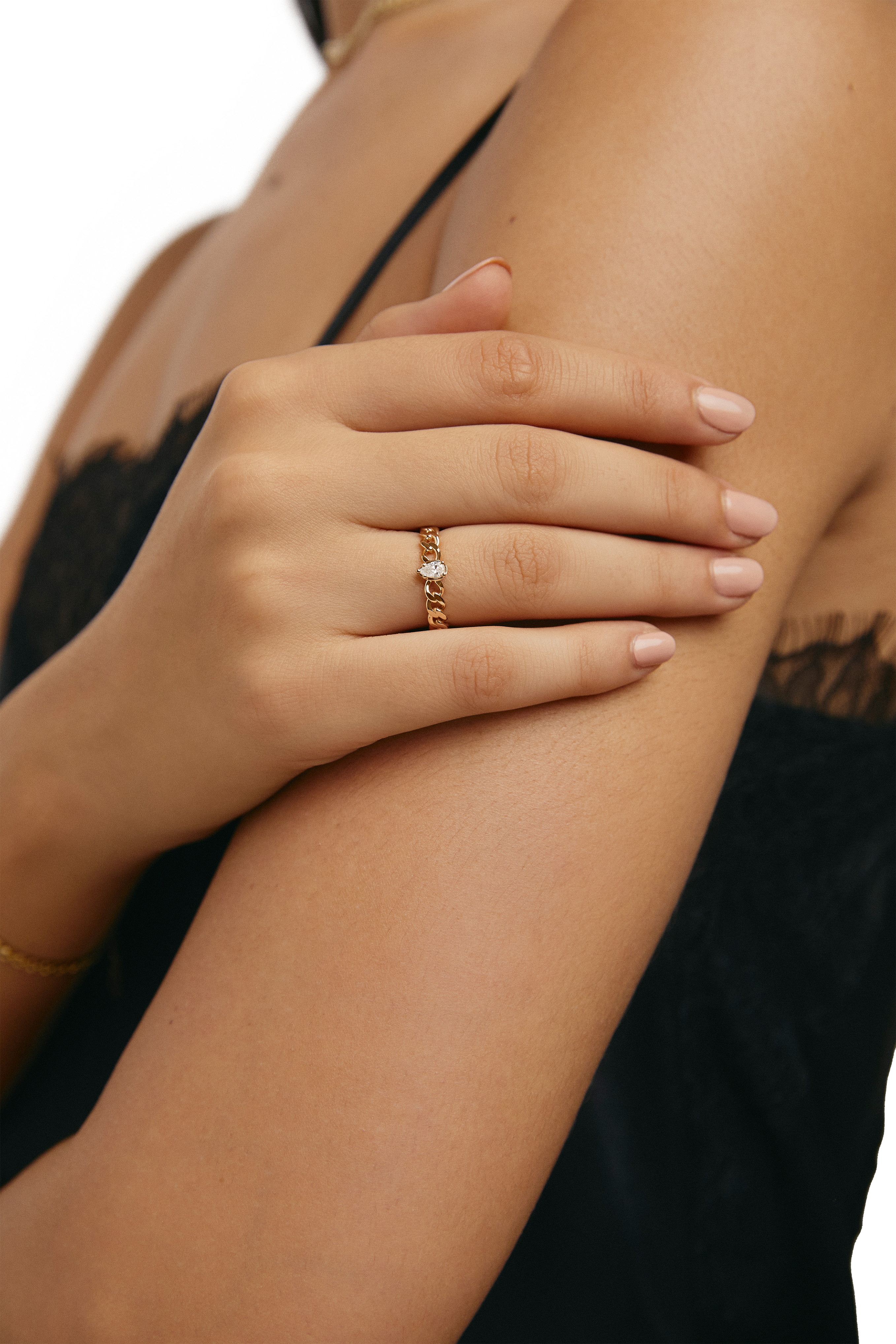  Chuva ring - Lab-Grown Diamond Gold Chain Ring -  The Future Rocks -    5 