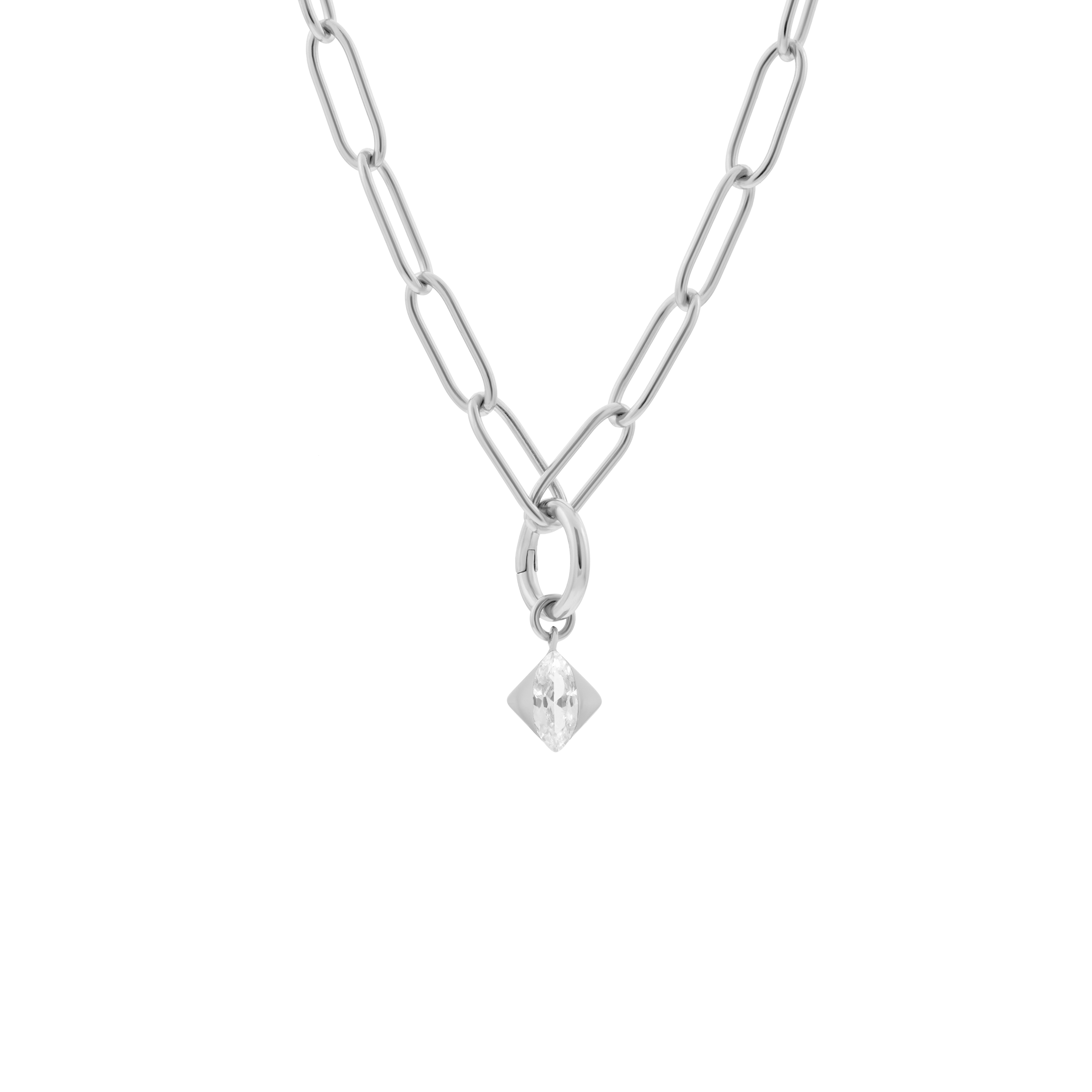 Phoebe necklace with 1 charm