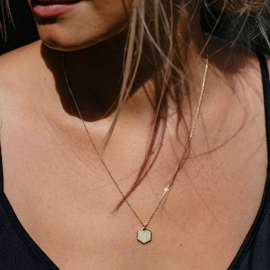  Essential necklace - 18K Recycled Gold Chain Necklace -  The Future Rocks -    2 