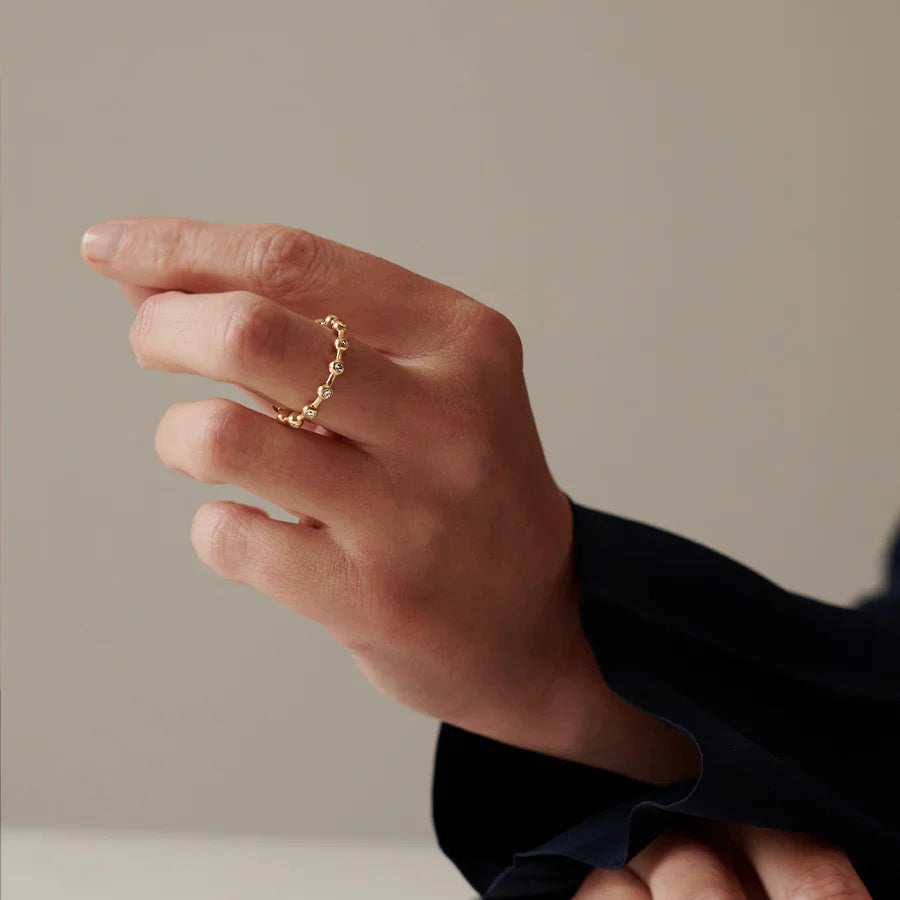 Cosmic infinity ring - Lab-Grown Diamond Infinity Ring -  The Future Rocks -    2