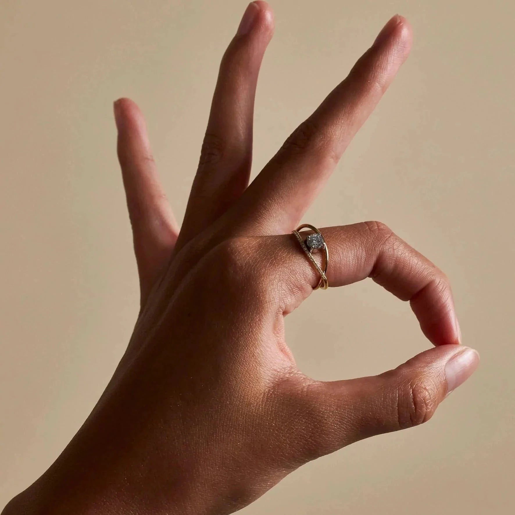  Parallax pave round ring - Parallax Pave Round Diamond Ring -  The Future Rocks -    2 